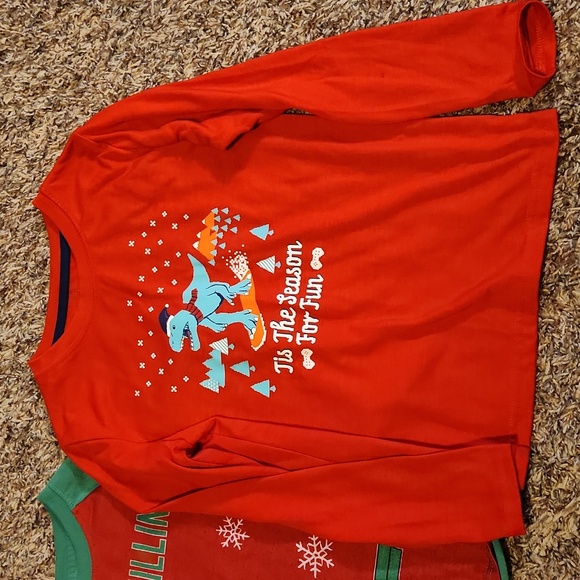 $3/Bundled- Christmas Tops - Picture 3 of 5